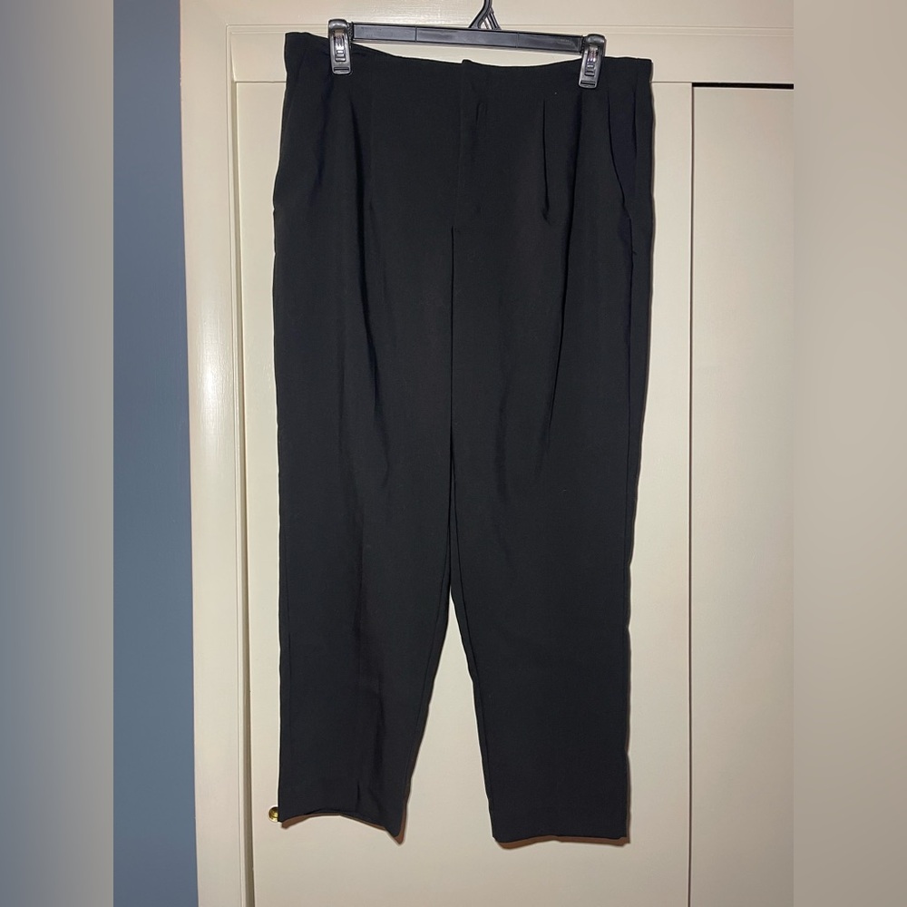 Women’s Black Trouser Pants size 16 NWOT